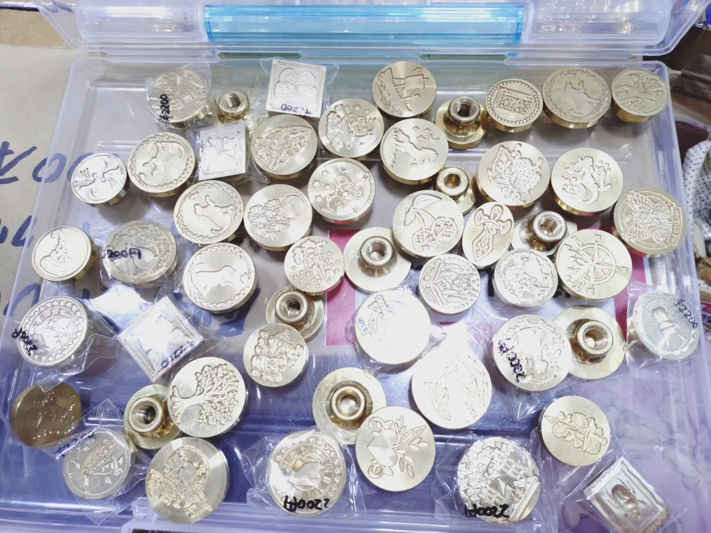 イベント限定でシーリングスタンプ定価1500円〜2000円が...