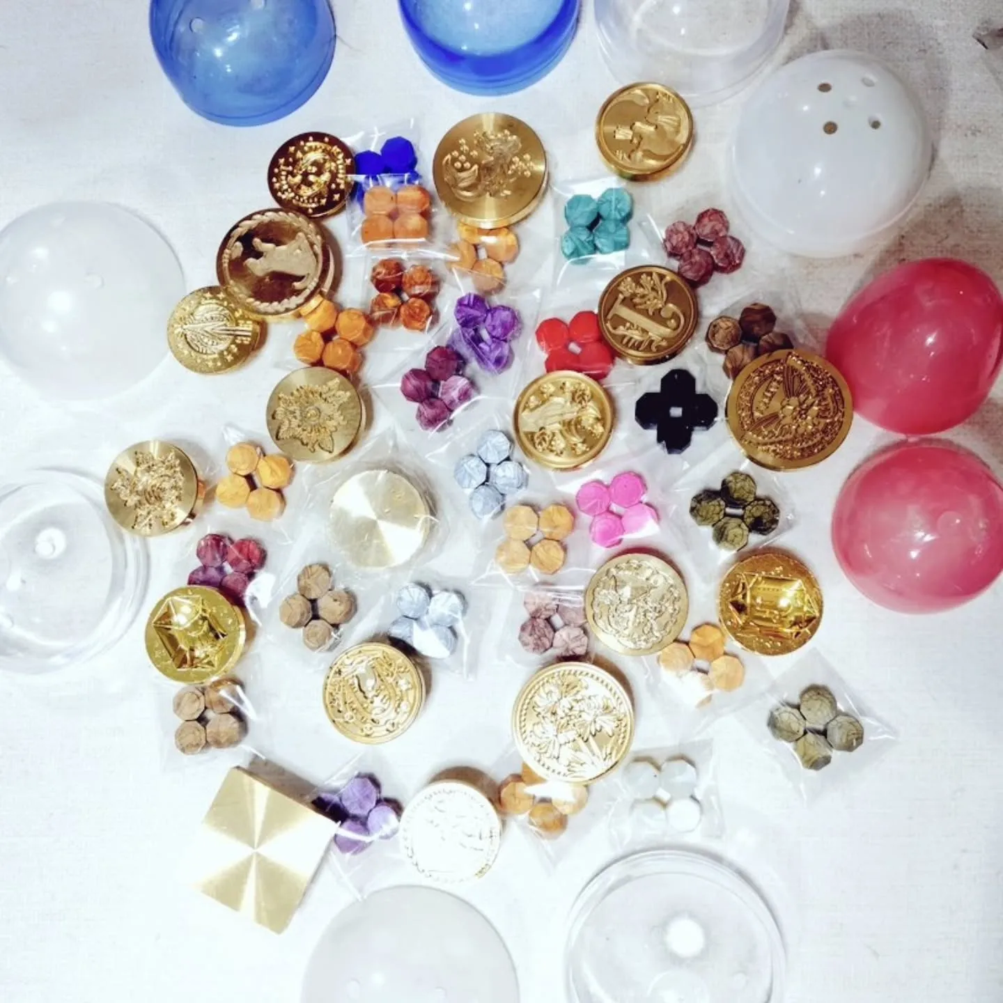 シーリングスタンプ&ワックスがついたガチャガチャ初めました！...