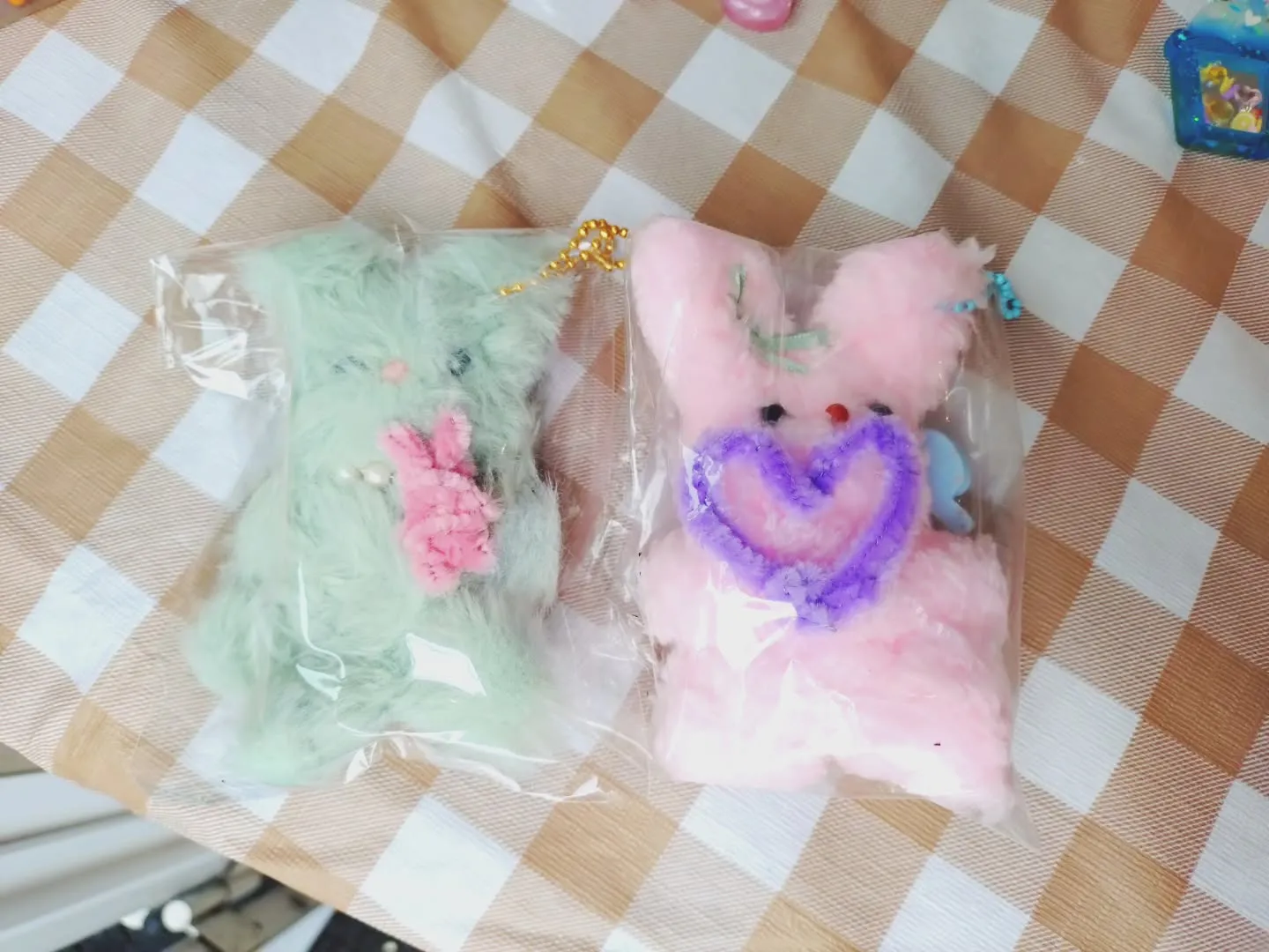 本日はメーカーズピアにてレジン体験、もふもふモールの体験があ...