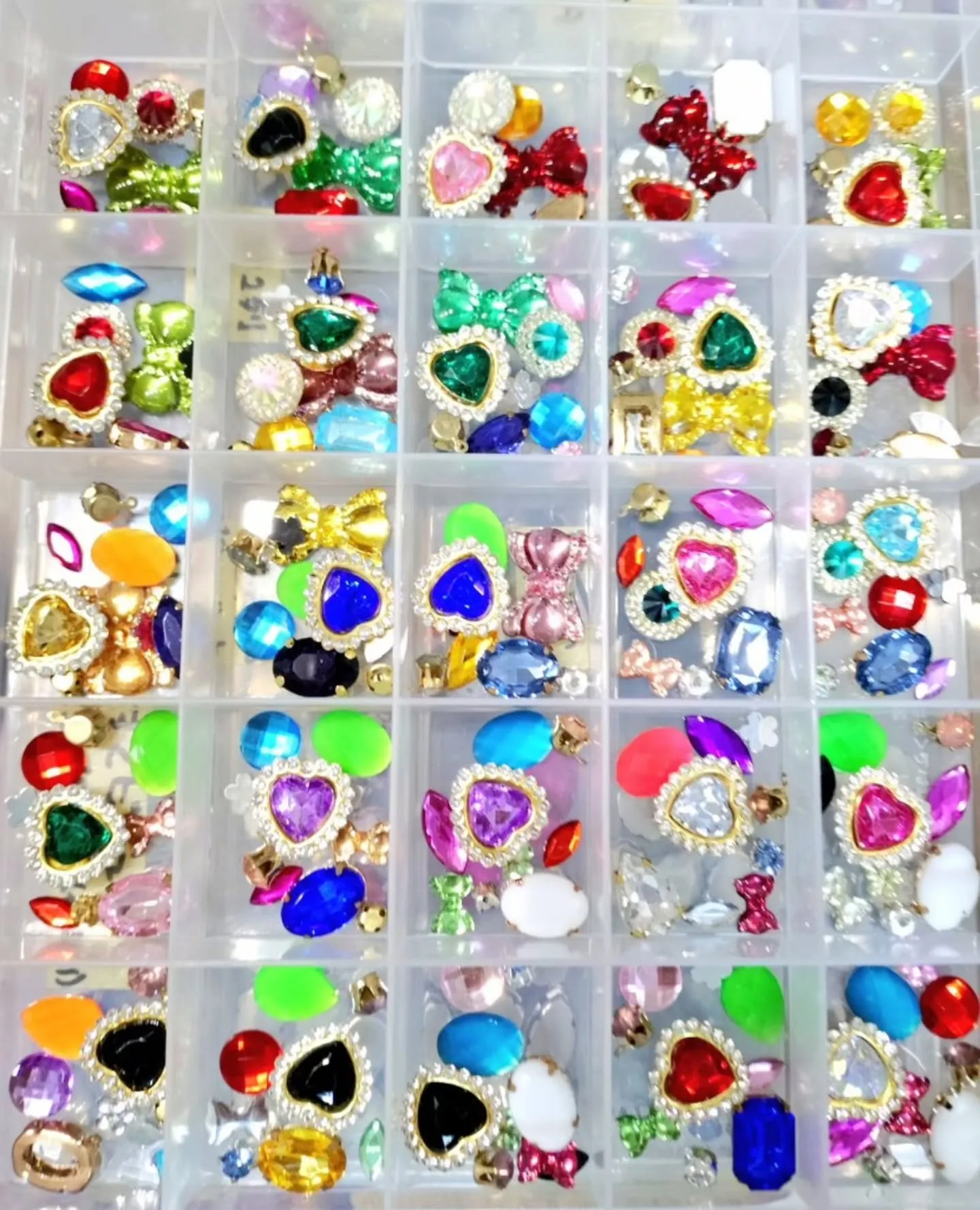 キラキラ✨️宝石💎福袋のパーツを準備しました！