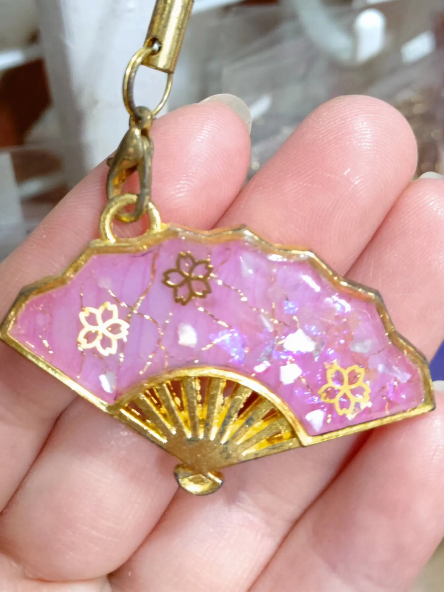 網目状になった封入アイテム！重ねていれるだけで色がはっきりし...