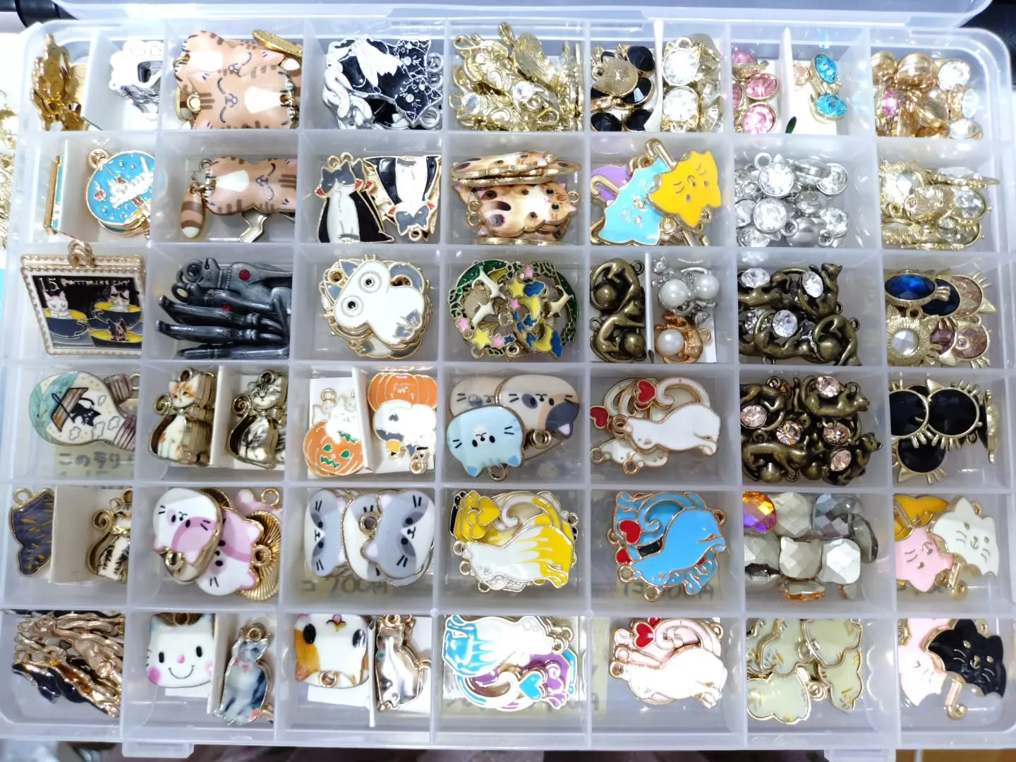 🐱猫パーツとキラキラパーツ、さくらんぼをまとめました！