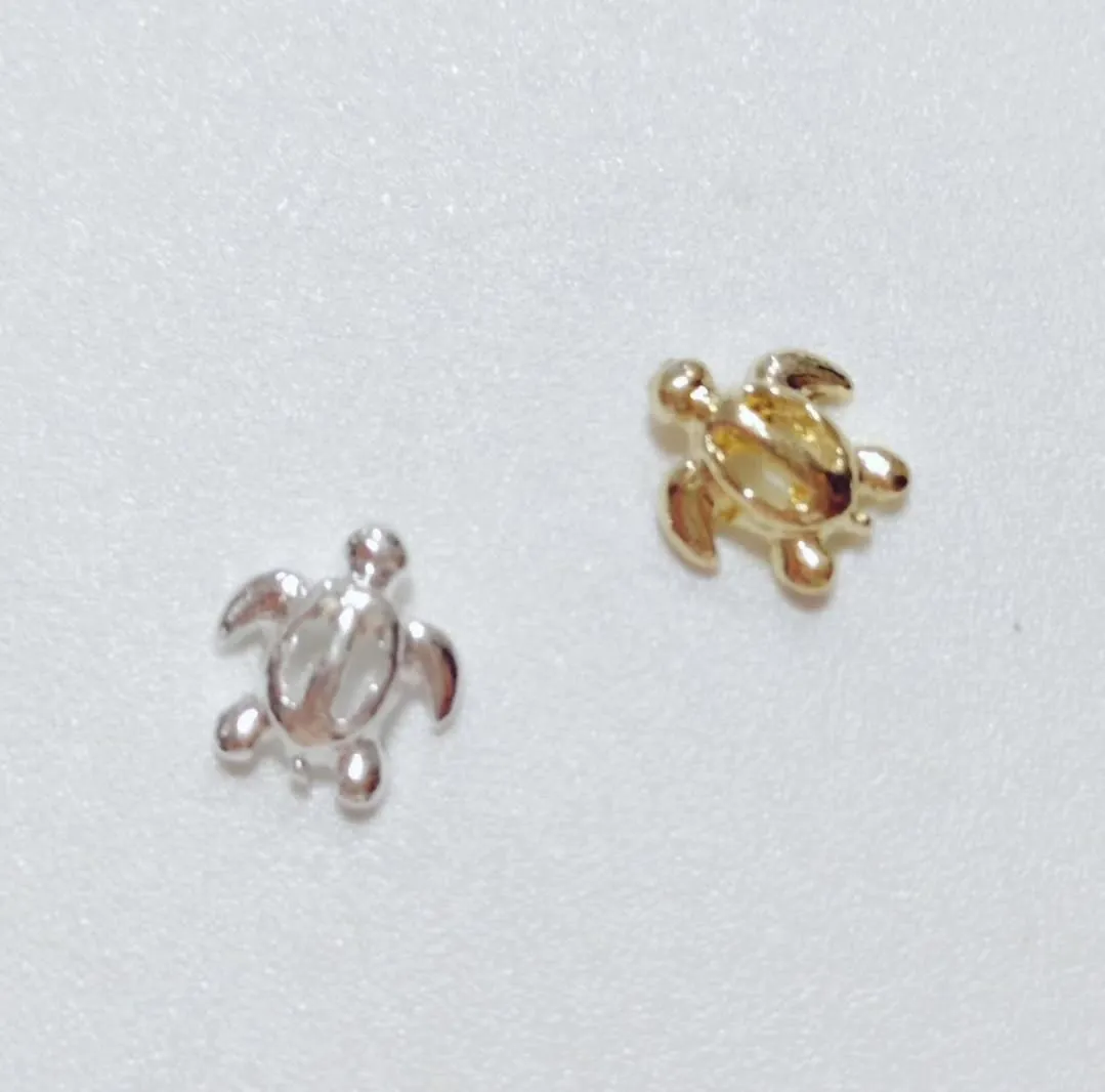 小さなカメのパーツが入荷しました！海系アイテムを作るのにオス...